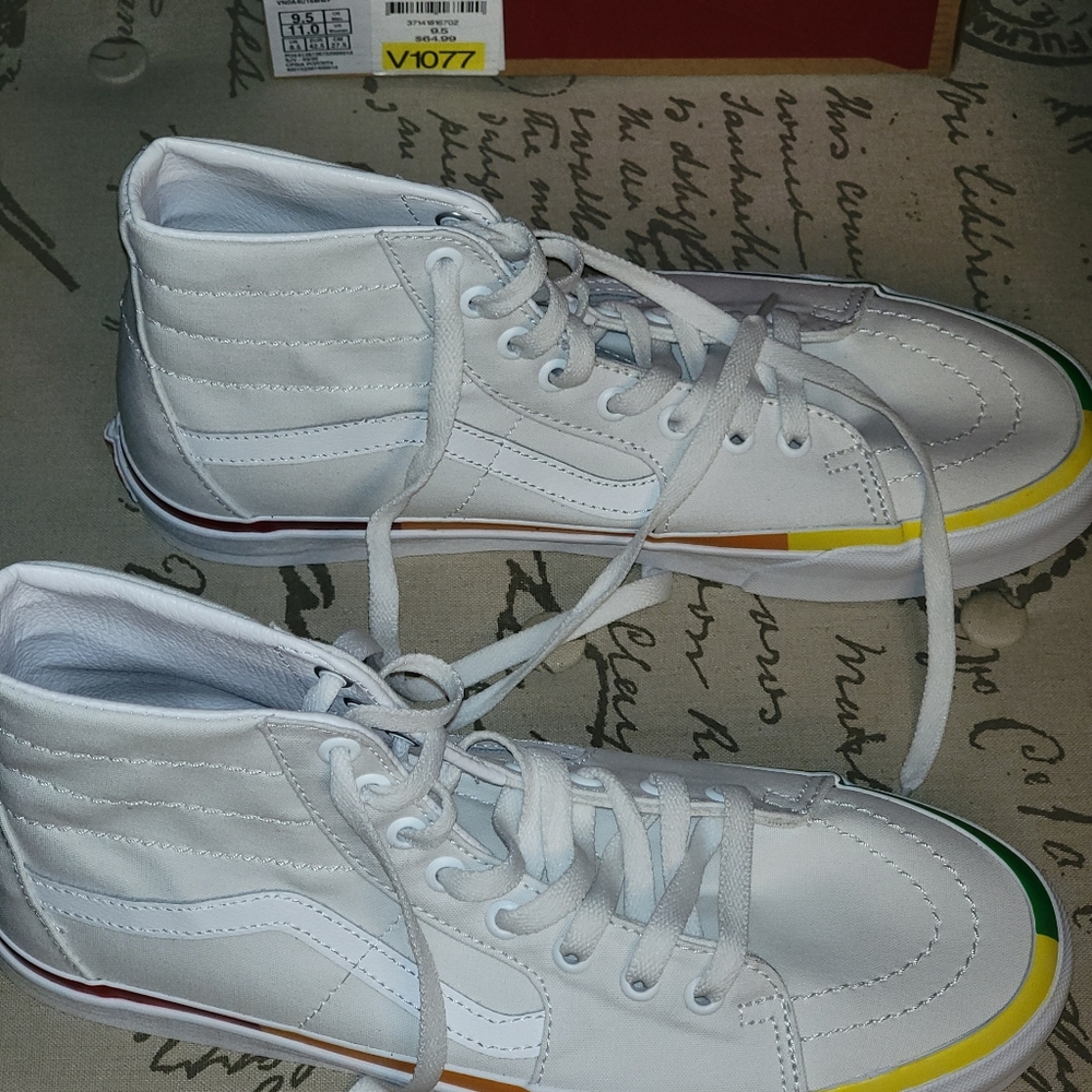 Vans - Picture 4 of 6